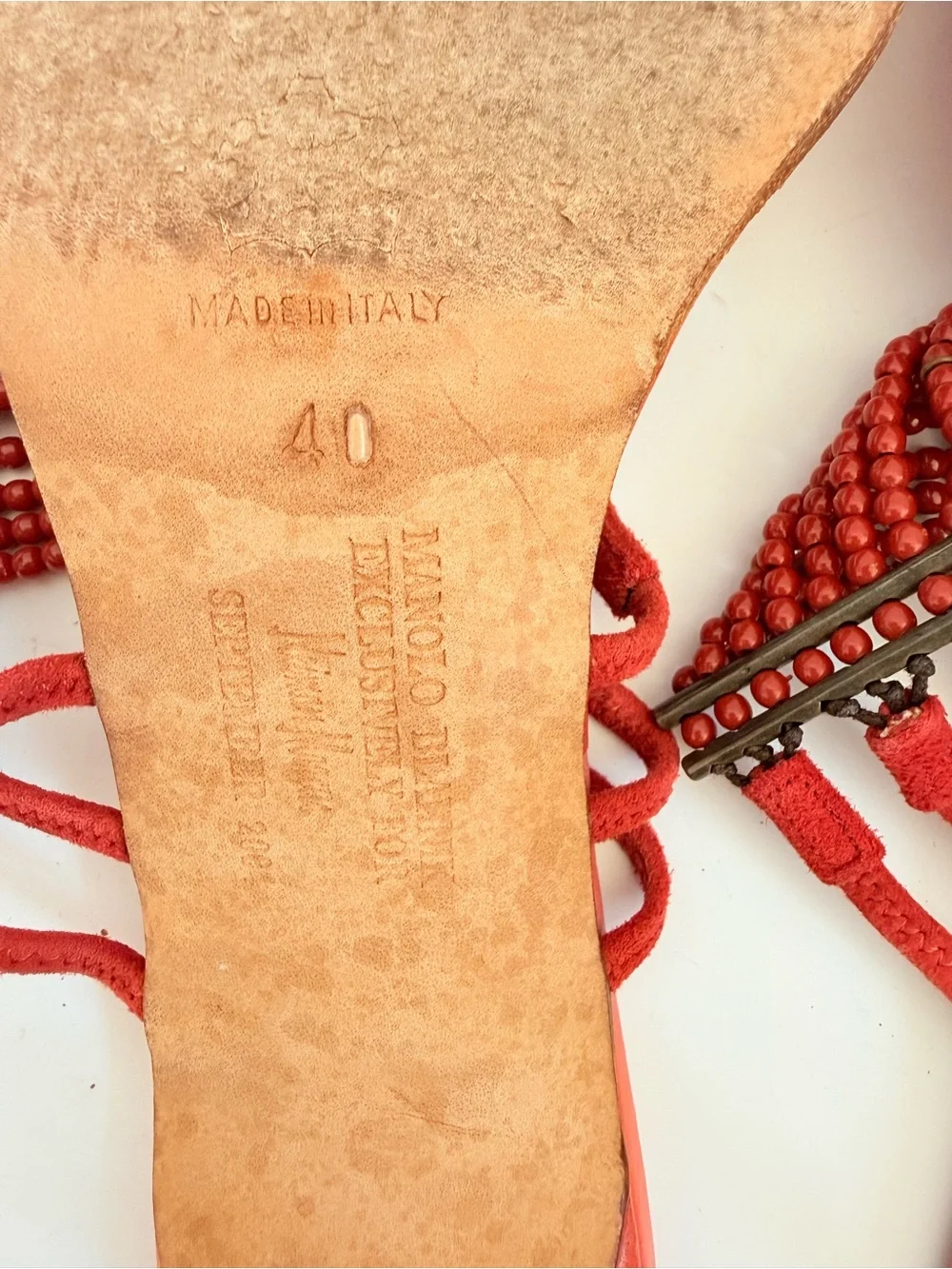 Rare Vintage Manolo Blahnik Red Beaded Toe Loop Heeled Sandals Y2K 40